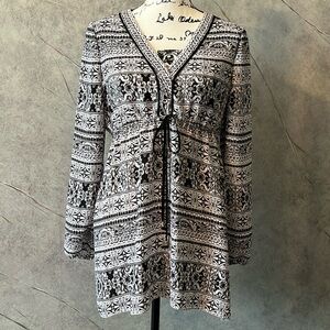 White House Black Market Bathing Suit Cover Long Sleeve Dress, Black & White